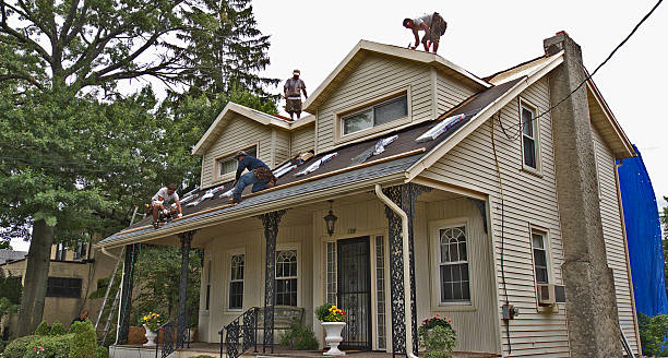Best Roof Leak Repair  in Mayflower Village, CA